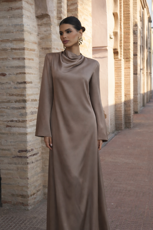 Robe en soie beige Faïrouz